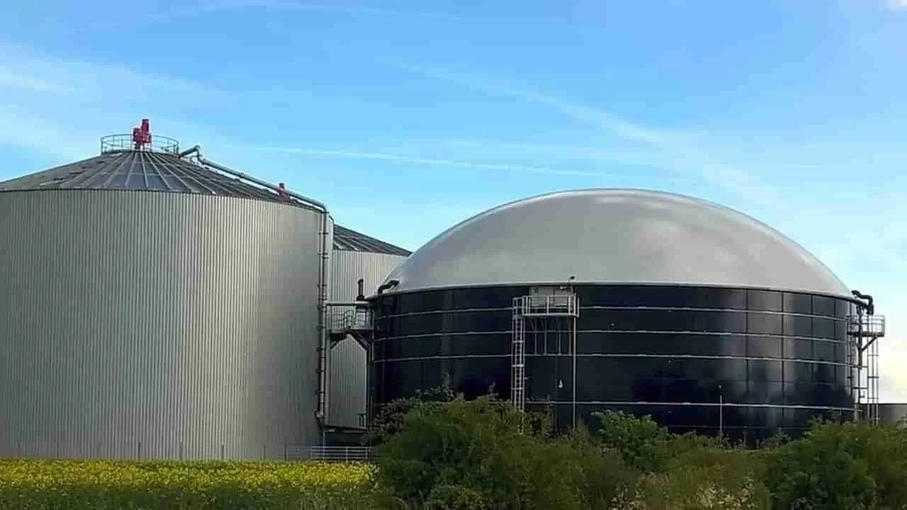 A comparison between aerobic and anaerobic wastewater treatment technology